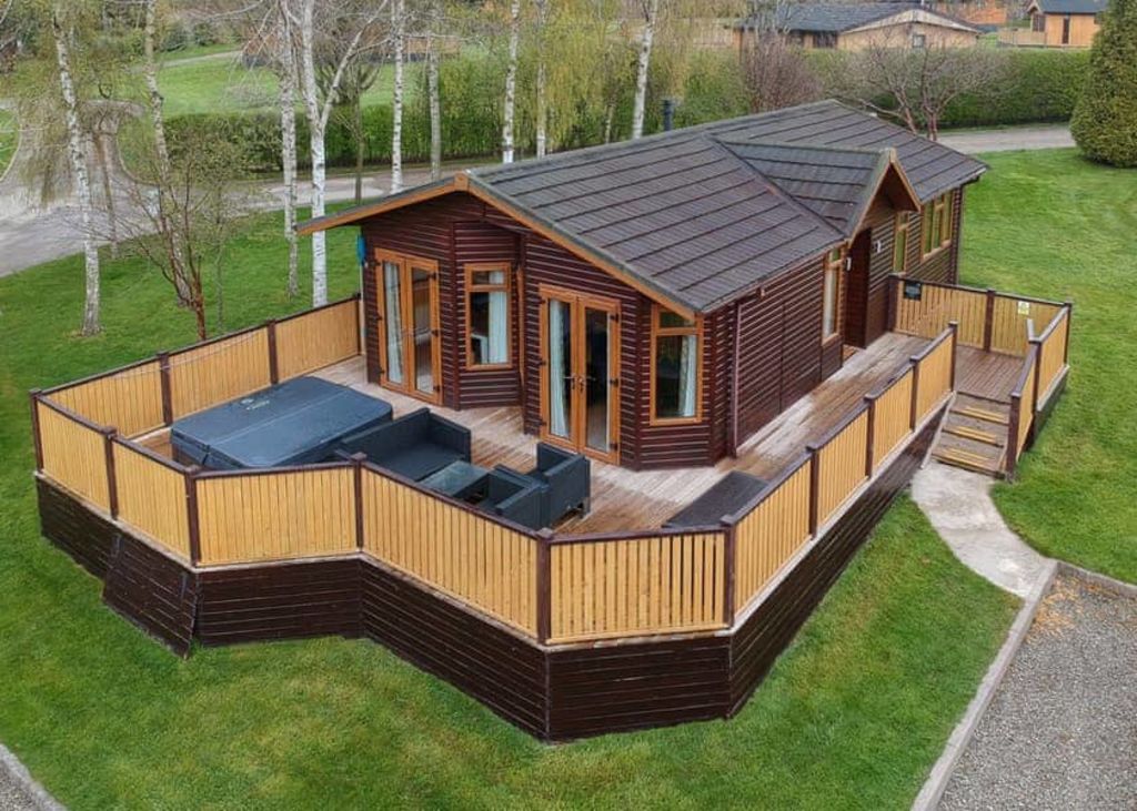 Kingfisher VIP Pet, Ashlea Pools Lodges